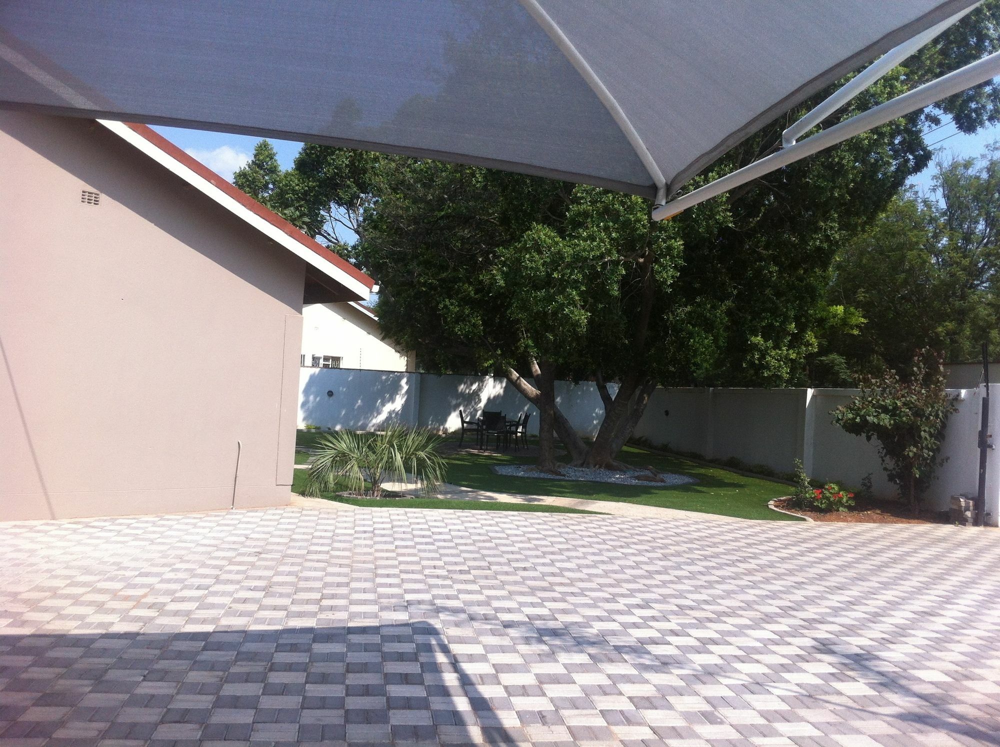 Cosy Palms Bed and Breakfast Γκαμπορόνε Εξωτερικό φωτογραφία